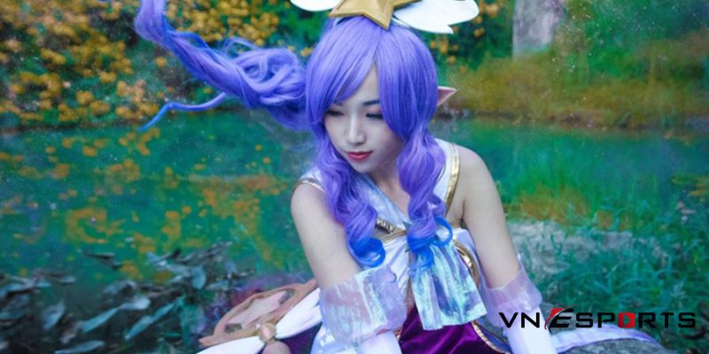 Vẻ đẹp ngây thơ trên gương mặt khi cosplay Janna