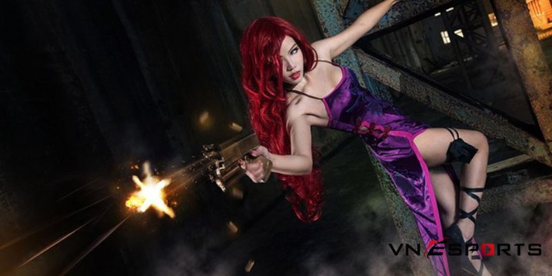 cosplay Miss Fortune mật vụ nóng bỏng