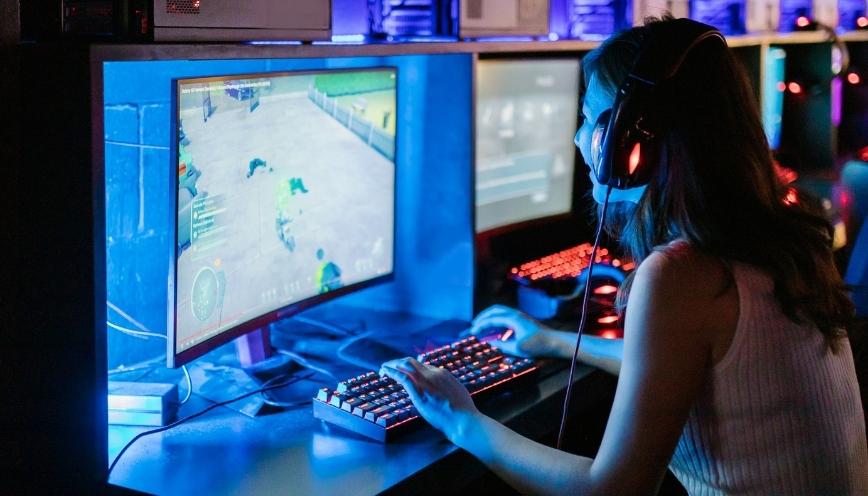 Nghiện game là gì? 3 dấu hiệu và cách phòng tránh
