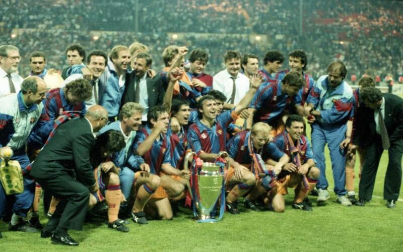 Barcelona ăn mừng chức vô địch European Cup đầu tiên tại Wembley năm 1992.